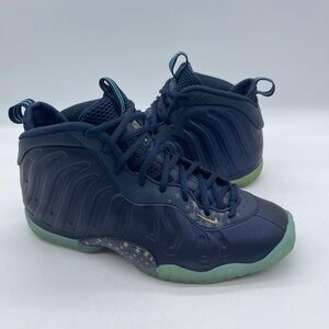 Nike Air Foamposite One CZ6547-400 Youth Size 7Y Obsidian Metallic Gold Sneakers